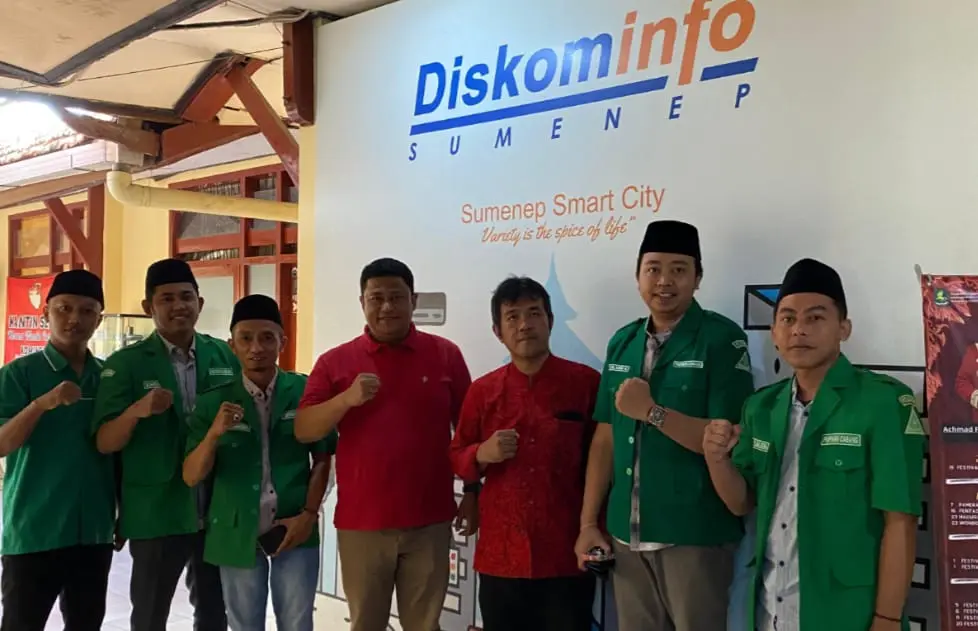Silaturahmi BAANAR GP Ansor Sumenep dan Diskominfo Sumenep untuk penguatan kolaborasi pencegahan narkoba dan judi online di ruang digital.