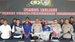 Wakapolda Jawa Tengah memaparkan pengungkapan kasus pembunuhan advokat di Cilacap dalam konferensi pers Mapolda Jateng