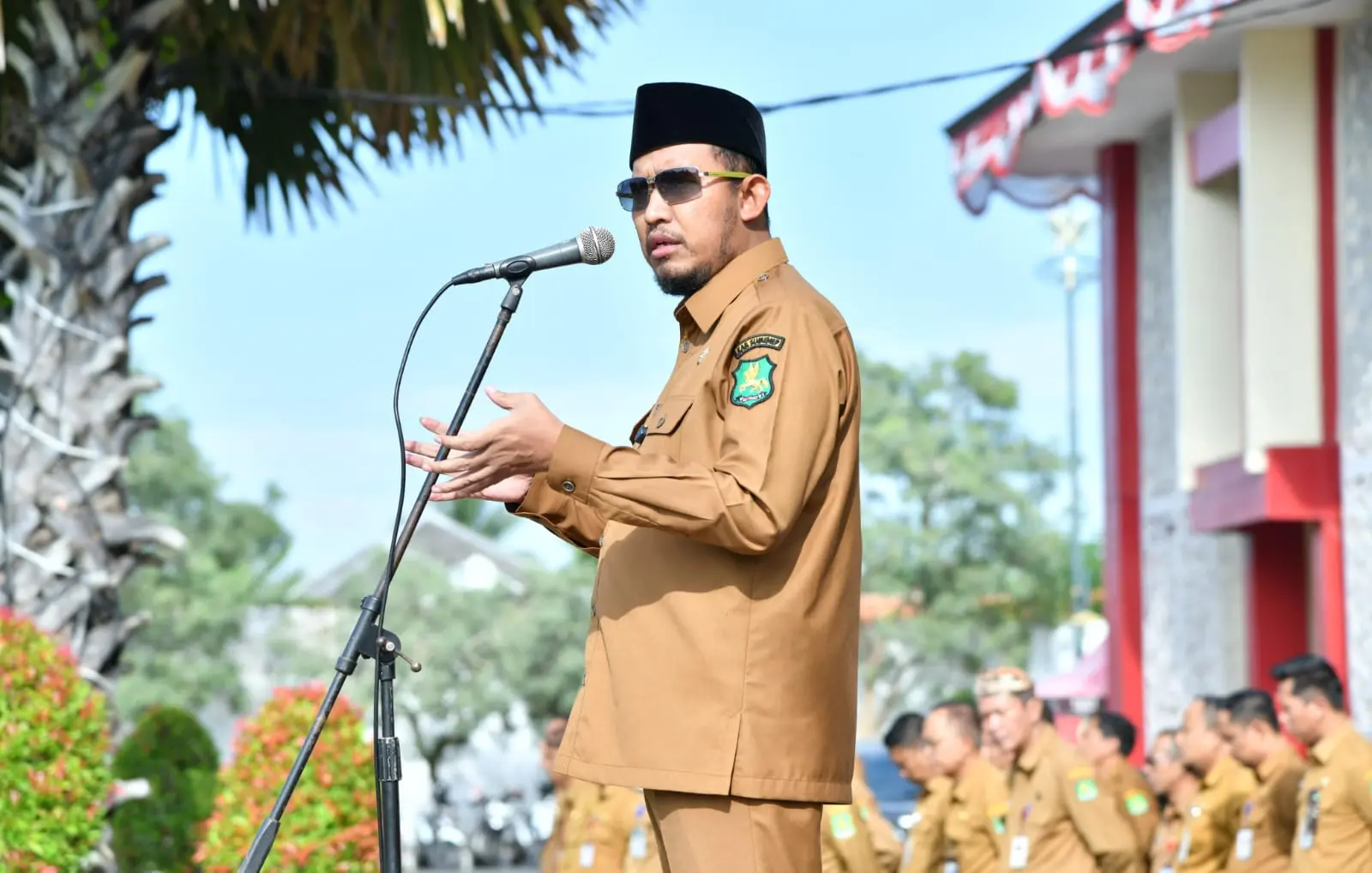 Bupati Sumenep memberikan arahan kepada OPD dan ASN terkait perencanaan program APBD 2026 berbasis data