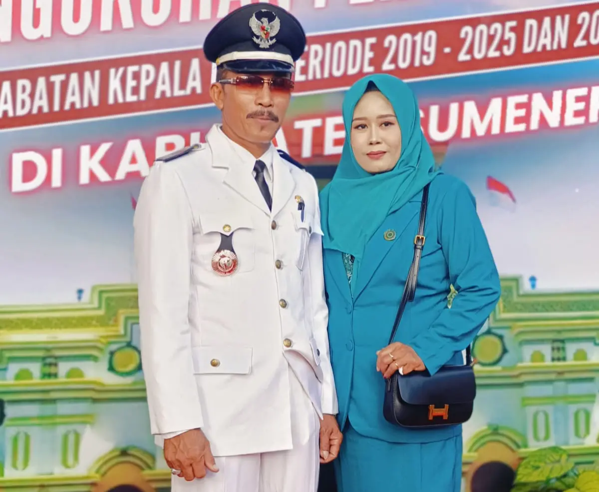 Foto Kepala Desa Bungin-Bungin menerima penghargaan nasional BKKBN program pengasuhan anak usia dini secara daring