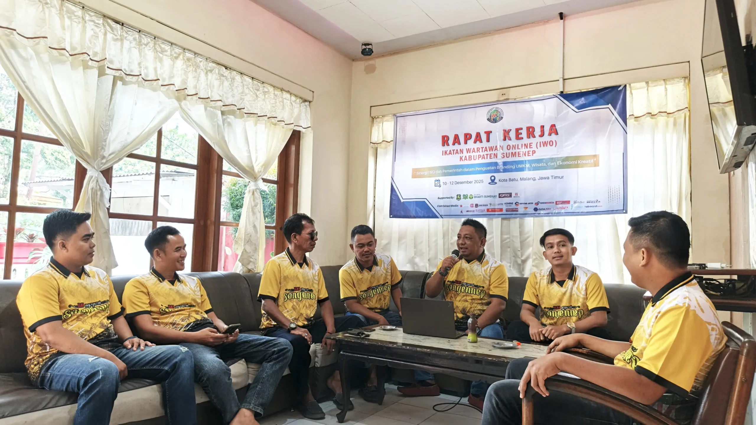 Raker 2026 IWO Sumenep di Villa Permata Kota Batu bersama perwakilan 18 media online