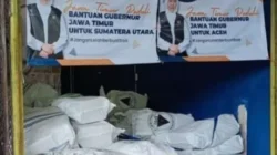 Bantuan logistik BPBD Jatim sedang dipersiapkan untuk dikirim ke wilayah terdampak banjir dan longsor di Sumatra Utara, Aceh, dan Padang