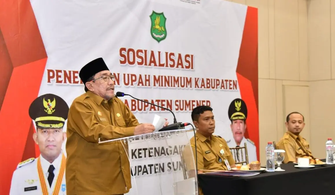 Wakil Bupati Sumenep KH Imam Hasyim sosialisasi UMK bersama Disnaker dan pelaku usaha