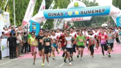 Peserta Sumenep Sun Run 2025 di Taman Potre Koneng