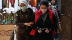 Kejati Jatim Tahan Direktur PT Buana Jaya Surya, Korupsi Pengadaan SMK 2017 Terus Bertambah Tersangka