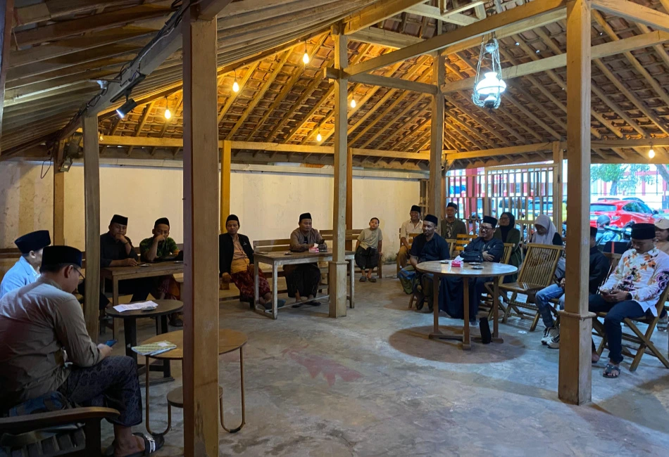 Lesbumi NU Sumenep gelar diskusi kesenian tentang dakwah berbasis budaya di Blank On Cafe