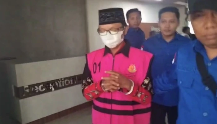 Kejari Sumenep Tahan Kades Pragaan Daya Terkait Dugaan Korupsi ADD 2023