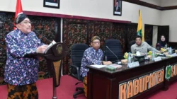 Wakil Bupati Sumenep Imam Hasyim membahas program HDDAP untuk pengembangan hortikultura lahan kering di Sumenep