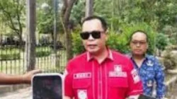 Revitalisasi Alun-Alun Kota Serang dengan penutupan jalan dan pembangunan ruang terbuka hijau serta ikon Golok Banten