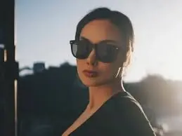 Sara Wijayanto menceritakan pengalaman spiritual dan keputusan pindah keyakinan dalam podcast Daniel Mananta di YouTube