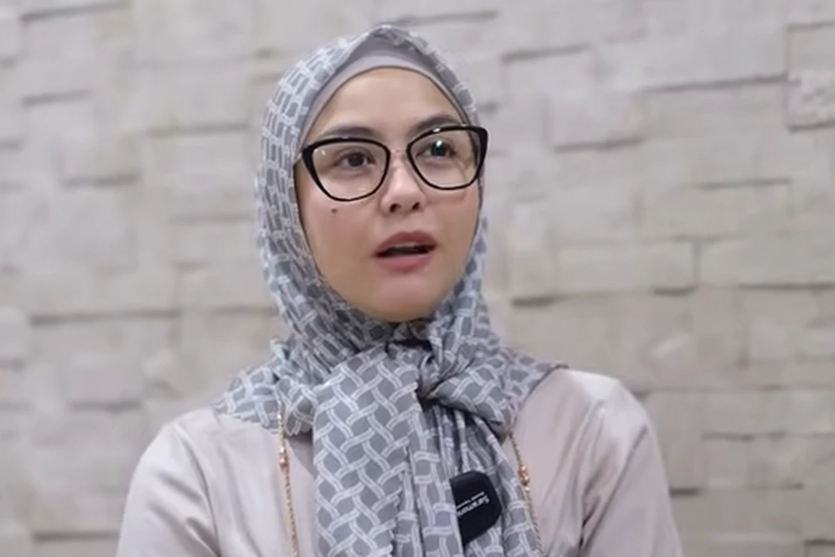 Revalina S Temat ungkap arti huruf S dalam namanya yang berasal dari nama ayahnya Sayuti Temat