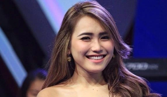 Ayu Ting Ting Akui Dekat dengan Kevin, Pilih Jalani Hubungan Tanpa Terburu-buru