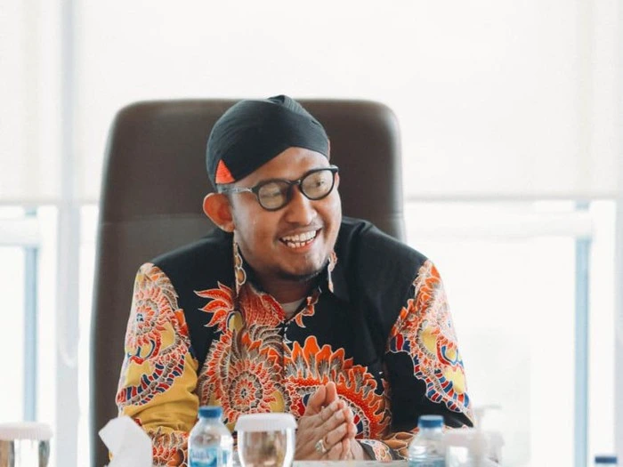 Bupati Sumenep Achmad Fauzi meminta pengelolaan destinasi wisata ditingkatkan melalui fasilitas lengkap dan kebersihan kawasan wisata