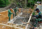 Dandim Sumenep Kawal Pembangunan Jembatan Perintis Garuda di Ambunten