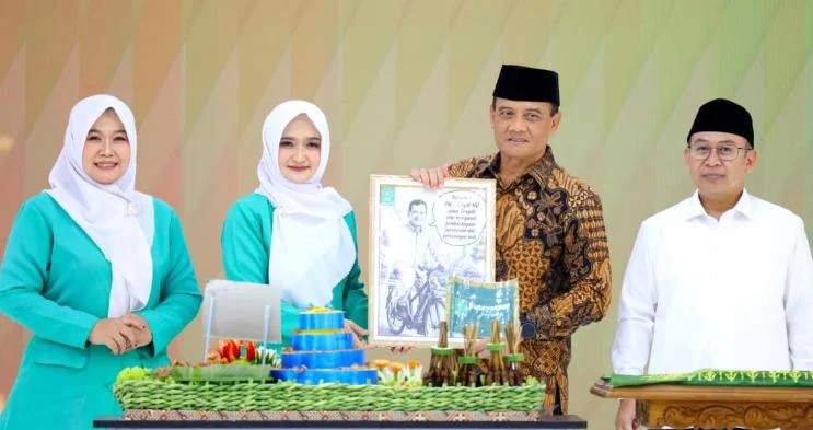 Gubernur Jateng Ahmad Luthfi Ajak Semua Pihak Bersatu Cegah Kekerasan di Pesantren