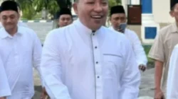 Kajari Sampang Mochamad Iqbal mengikuti Sholat Iduladha 1447 H di Alun-Alun Trunojoyo Sampang