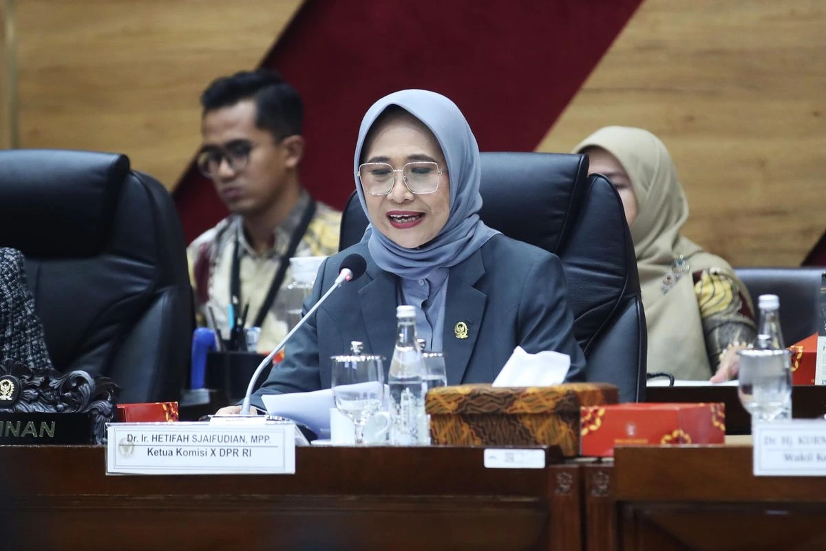 Ketua Komisi X DPR Hetifah Sjaifudian membahas kesiapan guru Bahasa Perancis untuk sekolah di Indonesia