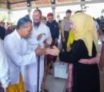 Khofifah Ajak Umat Hindu Perkuat Perdamaian di Dharma Shanti Nyepi 1948 di Surabaya
