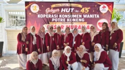 Pasar murah Koperasi Wanita Potre Koneng di Sumenep saat HUT ke-45