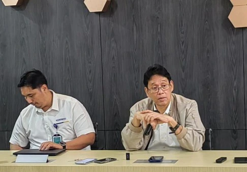 Menteri Keuangan Purbaya Yudhi Sadewa bahas kelanjutan kebijakan WFH ASN terkait harga minyak dunia