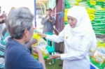 Pemprov Jatim Gelar Pasar Murah di Bojonegoro, Khofifah Pastikan Harga Pangan Stabil