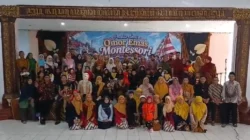 Pentas Seni PAUD Omor Emas Sumenep bertema Dari Madura Menuju Dunia menampilkan kreativitas dan karakter anak usia dini