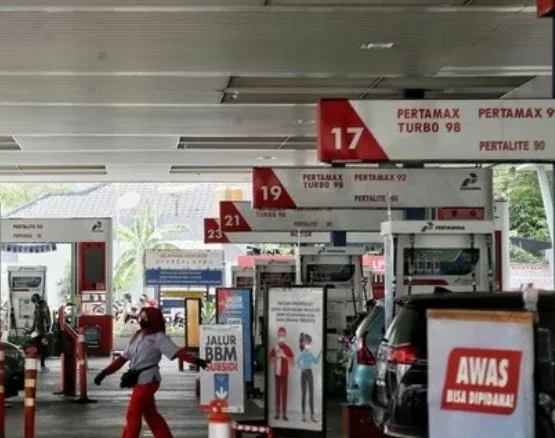Harga BBM Pertamina naik Mei 2026 Pertamax Turbo Dexlite dan Pertamina Dex di SPBU Indonesia