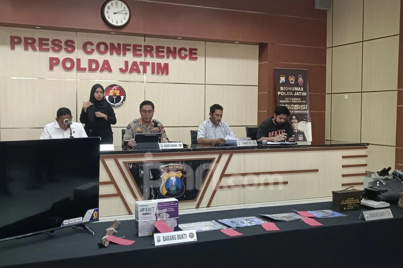 Polda Jatim Bongkar Komplotan Pencuri Rumah Kosong, Empat Pelaku Ditangkap Satu Buron