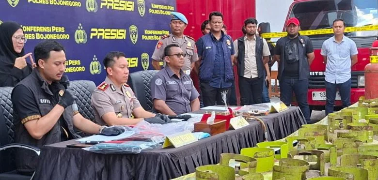 Polres Bojonegoro Bongkar Praktik Oplos LPG 3 Kg ke Tabung 50 Kg, Satu Pelaku Diamankan