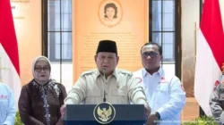 Prabowo Subianto saat meresmikan Museum Marsinah di Nganjuk sebagai simbol perjuangan buruh Indonesia
