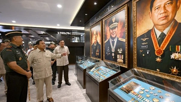 Presiden Prabowo Subianto meresmikan renovasi Museum dan Perpustakaan Seskoad di Bandung untuk memperkuat pendidikan dan sejarah militer TNI AD