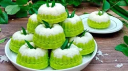 Resep putu ayu lembut anti seret dengan aroma pandan dan topping kelapa gurih