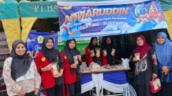 Siswa SMK Anwaruddin saat mengikuti lomba pengolahan produk tingkat SMK se-Kabupaten Sumenep