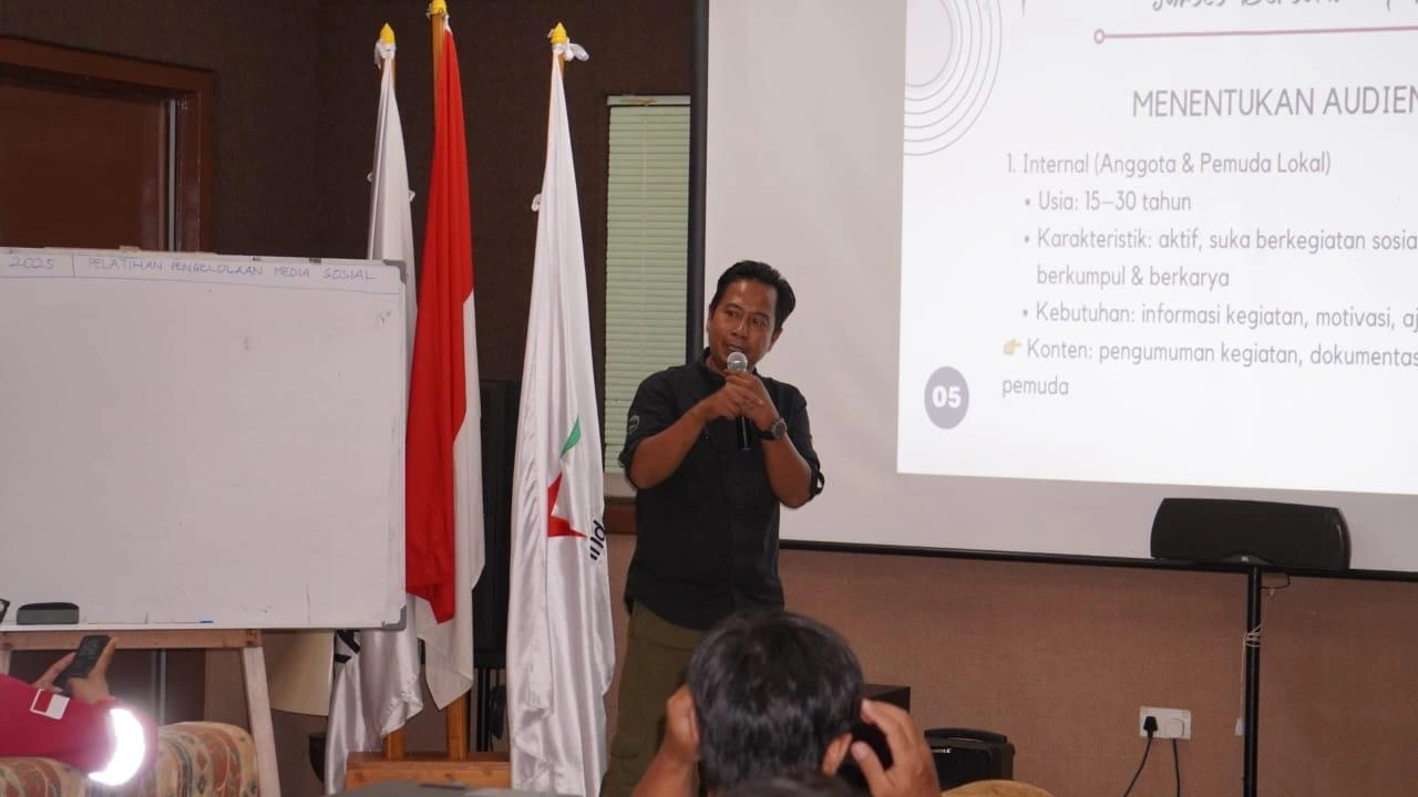ASN Diskominfo Sumenep Gunawan Sujana meraih penghargaan nasional BKN melalui platform edukasi digital PNS Jalan-jalan