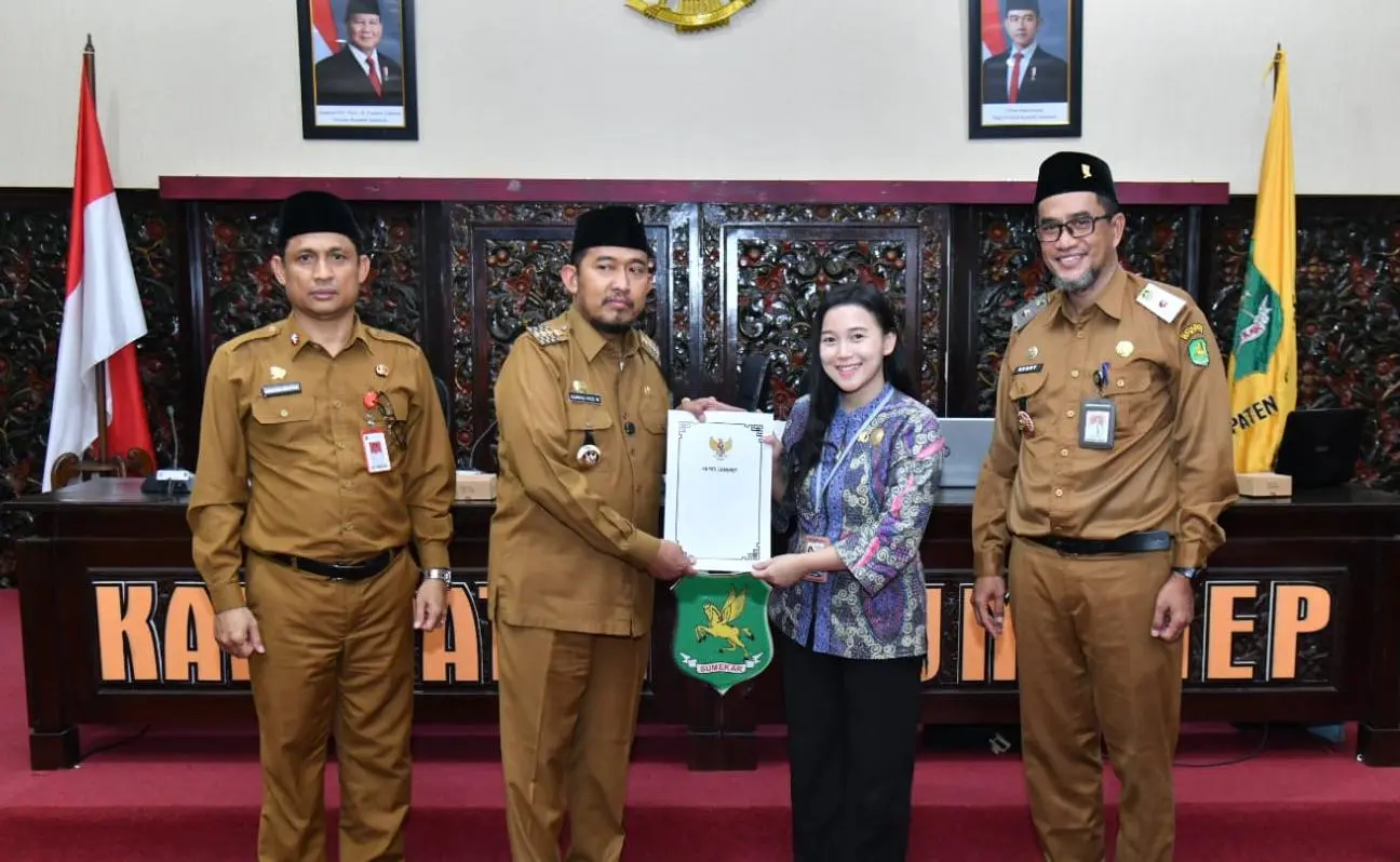 Bupati Achmad Fauzi meluncurkan SIMANTRA pada sosialisasi implementasi manajemen talenta ASN di Kantor Bupati Sumenep