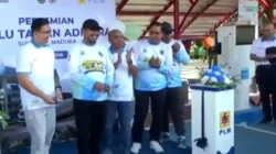 Bupati Achmad Fauzi meresmikan SPKLU Taman Adipura untuk mendukung kendaraan listrik di Kabupaten Sumenep