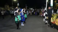 Bupati Sumenep Achmad Fauzi Wongsojudo melepas Pawai Muharam 1448 Hijriah yang diikuti 797 pelajar sebagai bagian dari syiar Islam dan peringatan Tahun Baru Islam