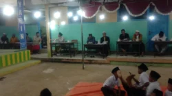 Dewan guru Yayasan Nurul Yaqin Lembung Barat menjadi juri lomba siswa di Kabupaten Sumenep