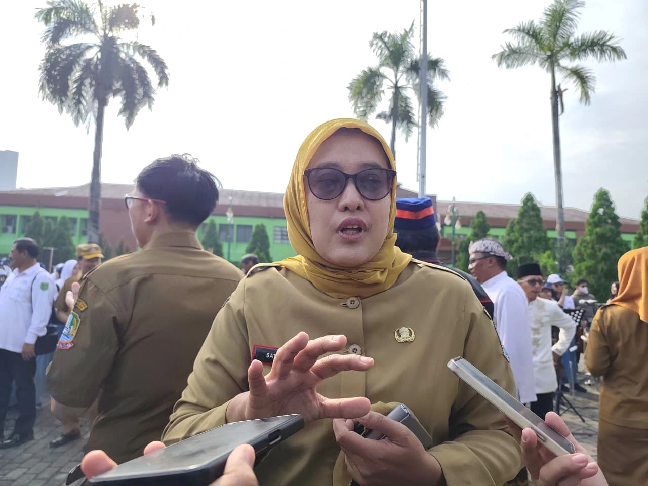Dinkes Kota Bekasi menjatuhkan sanksi kepada tenaga kesehatan yang diduga salah memberikan vaksin kepada bayi serta memperkuat evaluasi pelayanan kesehatan untuk mencegah kejadian serupa