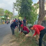 Gerakan Indonesia ASRI, ASN hingga BUMN di Sumenep Gotong Royong Bersihkan Lingkungan Sekolah dan Fasilitas Publik