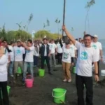 Gubernur Ahmad Luthfi Pimpin Penanaman 92.290 Mangrove di Pesisir Jateng, Perkuat Gerakan Mageri Segoro