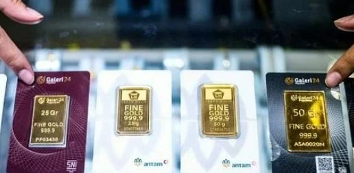 Harga emas Antam hari ini turun Rp30.000 per gram menjadi Rp2.703.000 pada Kamis 18 Juni 2026.