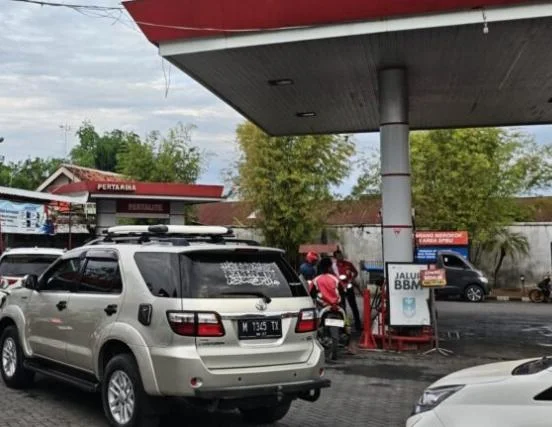 Harga Pertamax Naik Tajam, Warga Pamekasan Beralih ke Pertalite dan Khawatir Stok Menipis