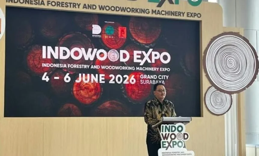 Jawa Timur menjadi kekuatan ekonomi kehutanan terbesar kedua nasional dengan dukungan industri pengolahan kayu dan hutan rakyat.