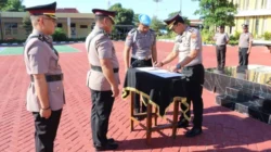 Kapolres Sumenep AKBP Anang Hardiyanto memimpin upacara sertijab Kabagren Polres Sumenep sebagai bagian dari pembinaan karier dan penyegaran organisasi Polri
