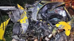 Kondisi Honda Civic dan mobil pikap usai kecelakaan maut di Jalan Raya Desa Pakaan Dajah, Kecamatan Galis, Kabupaten Bangkalan, Jawa Timur.