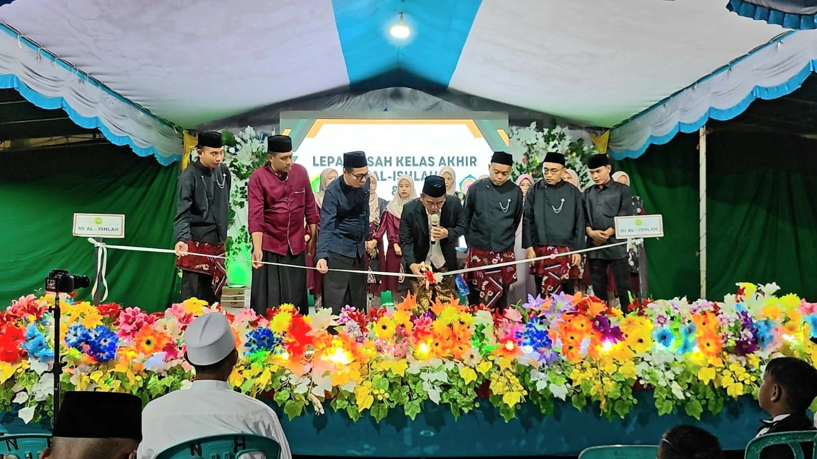 Peluncuran Program Kelas CERIA oleh Kemenag Sumenep di MI Al-Ishlah Kebundadap Timur Saronggi untuk meningkatkan pendidikan berbasis karakter dan teknologi