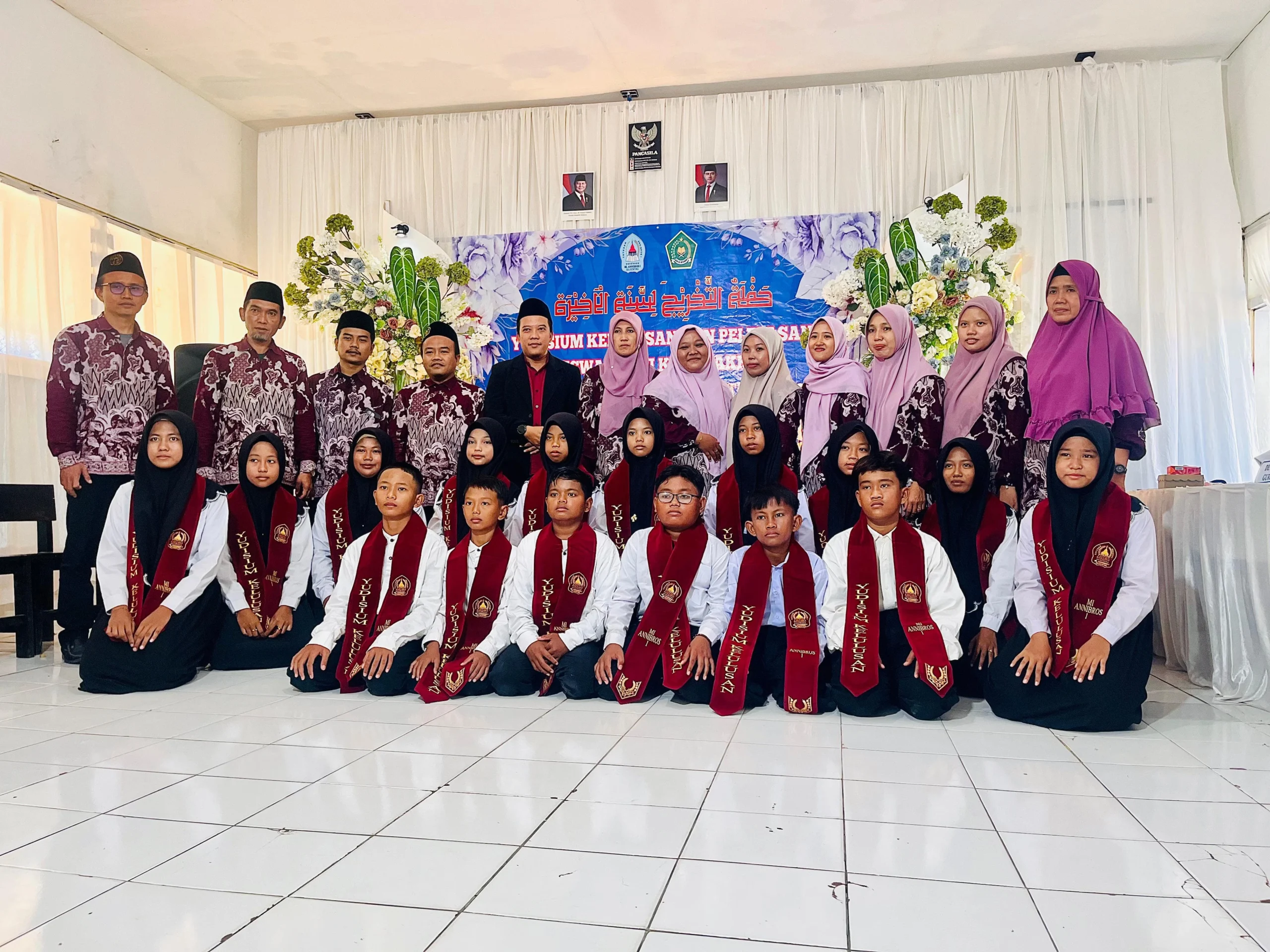 Yudisium dan pelepasan siswa MI Annibros 1 Giligenting Sumenep tahun ajaran 2025 2026