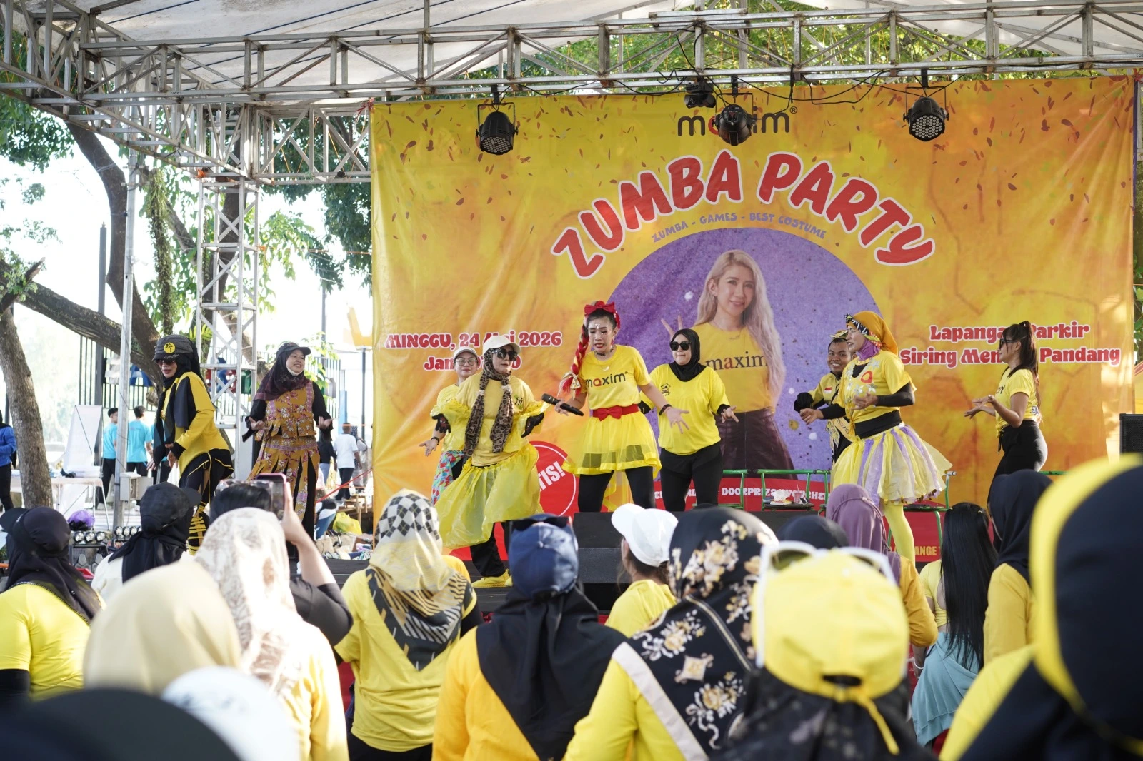 Maxim Gelar Fun Zumba Gratis di Kediri, Siapkan Doorprize Menarik dan Beragam Permainan Seru