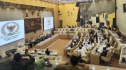 Mendagri Tito Karnavian meminta kepala daerah menghentikan rekrutmen tenaga honorer baru